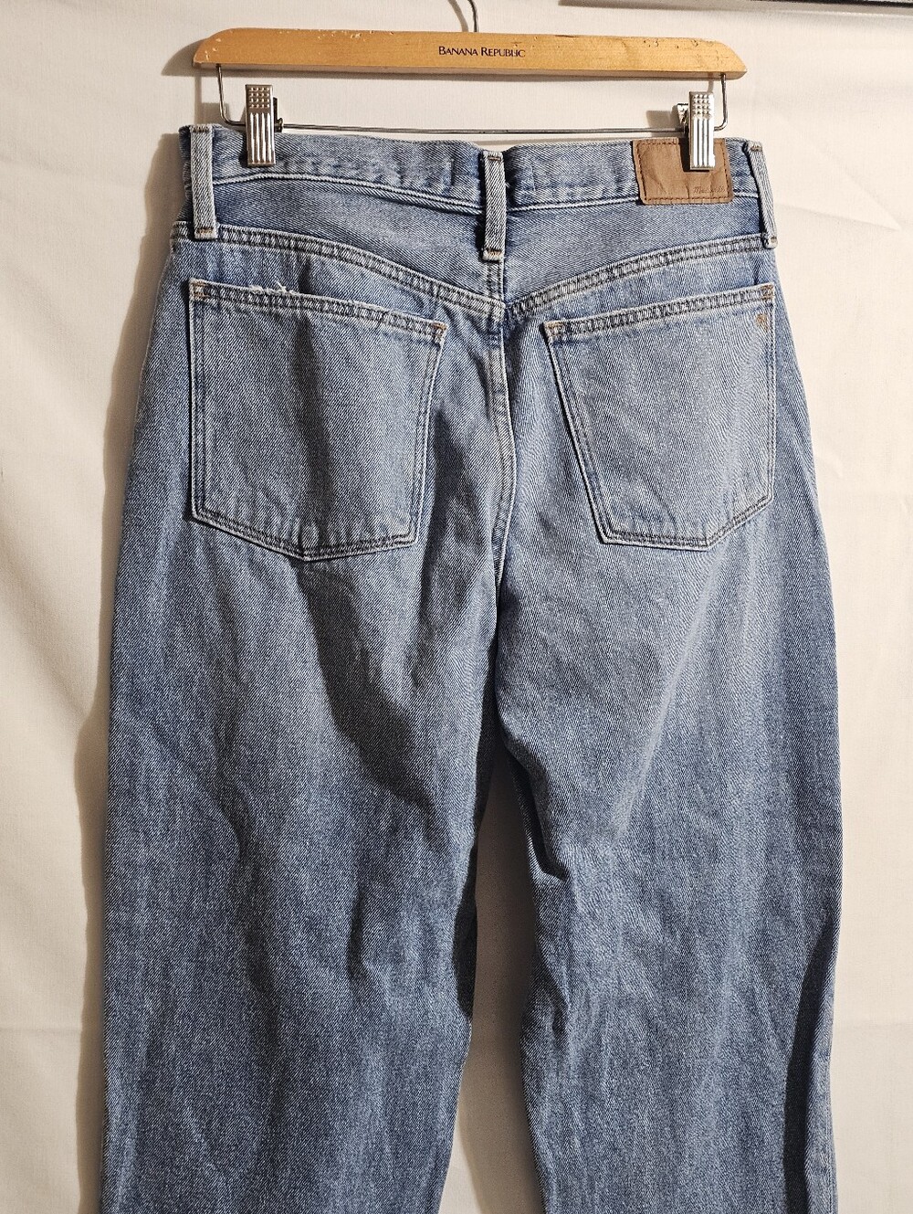 Madewell Petite Baggy Tapered Jeans in Whitwell Wash Size 27 Petite - Picture 9 of 12